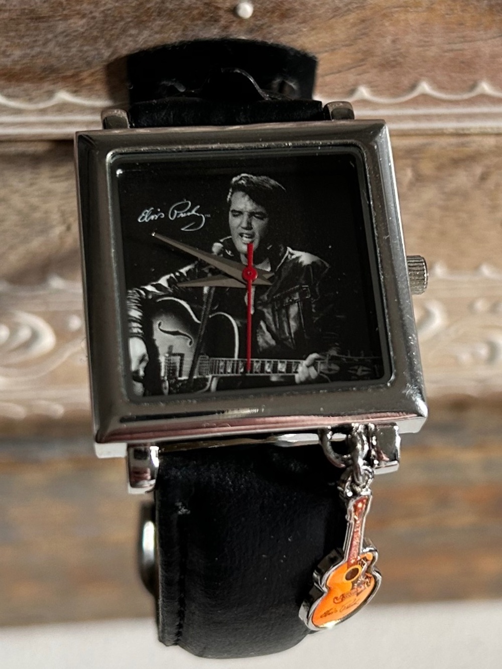 Rock around the clock with ELVIS WATCH
